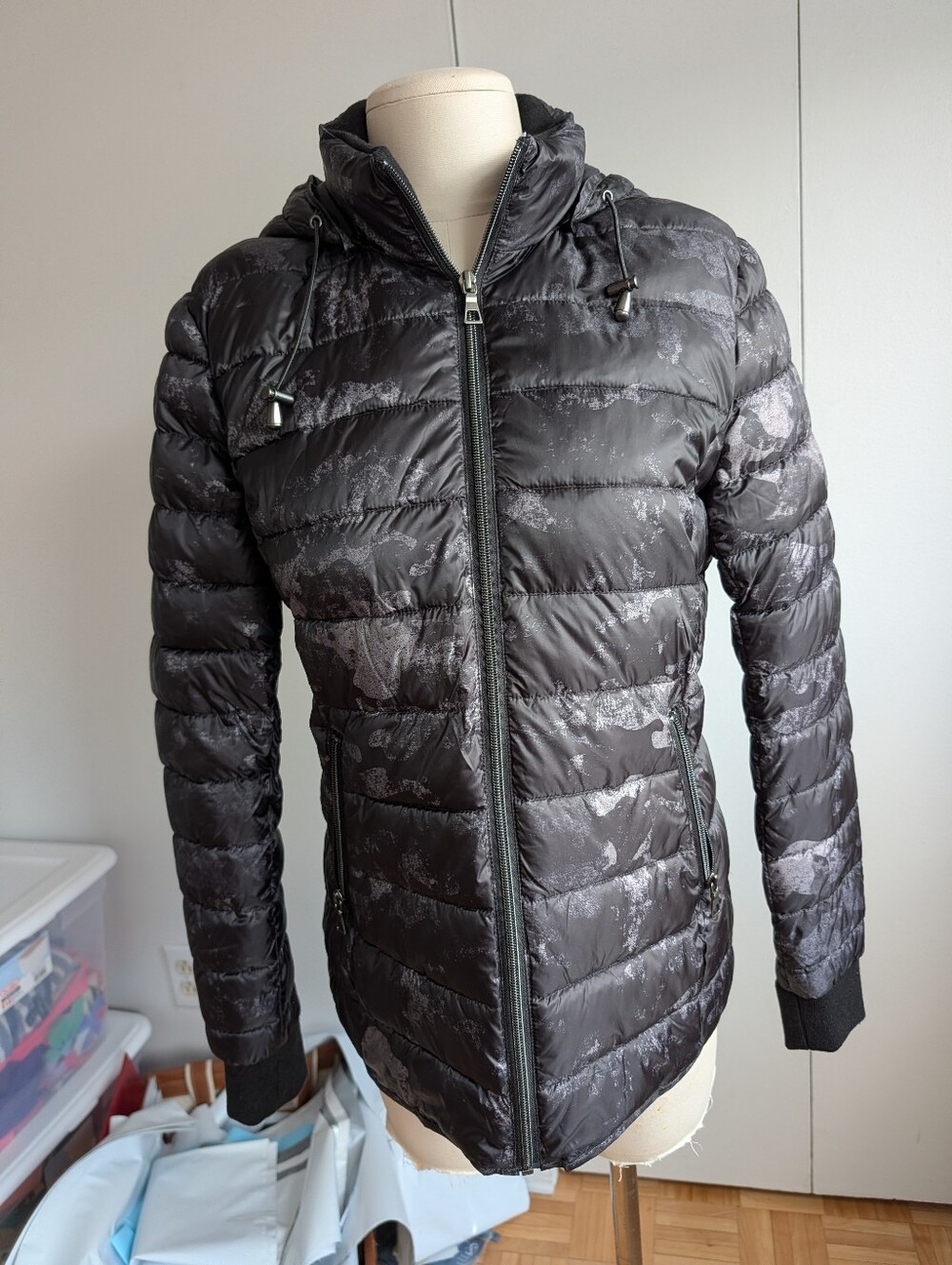 Quilted Puffer Jacket in Charcoal and Black